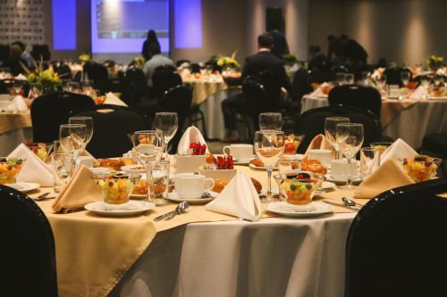 女生限定>二百萬年薪以上菁英男